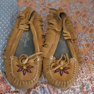 American Eagle Outfitters Tan Moccasin Slippers